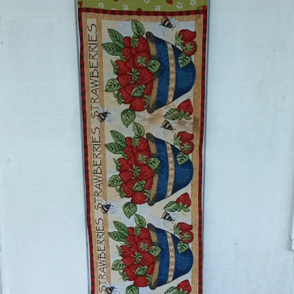 Vintage Summer Strawberry Table Runner